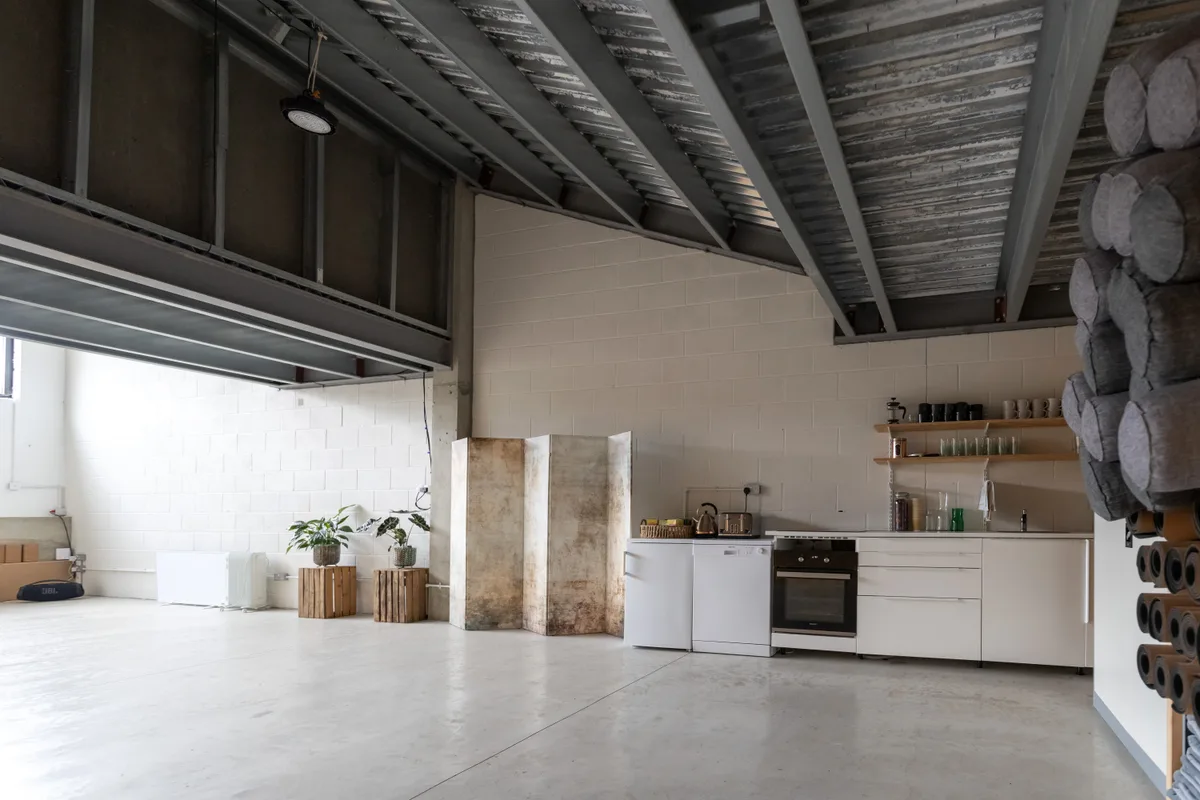 Serene East London Wellness Studio for Diverse Uses, 232 sqm, workshop, pop-up rental in Greater London, additional interior…