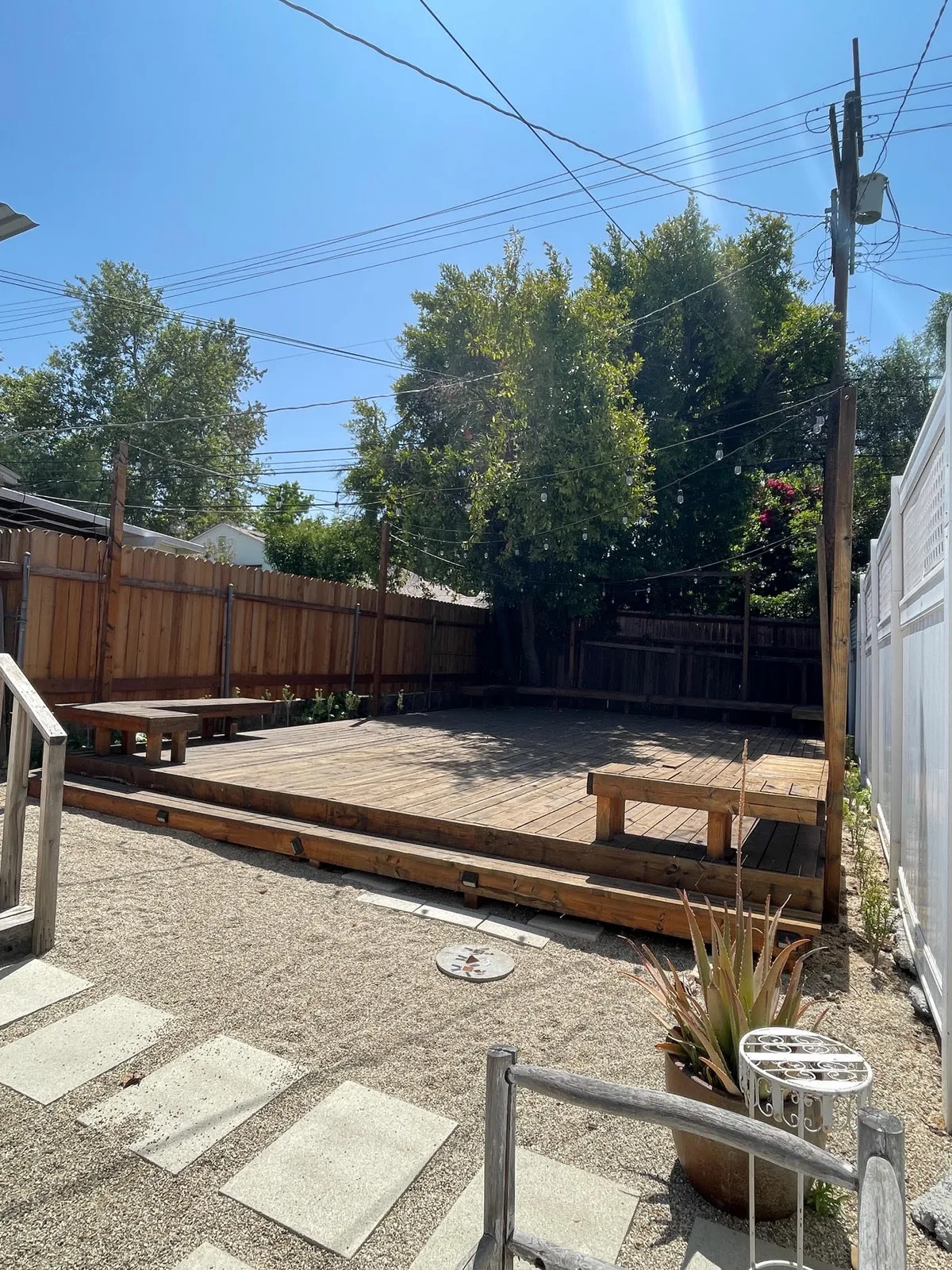 Serene Garden Space with Inviting Outdoor Deck, 167 sqm, product launch, pop-up rental in Los Angeles