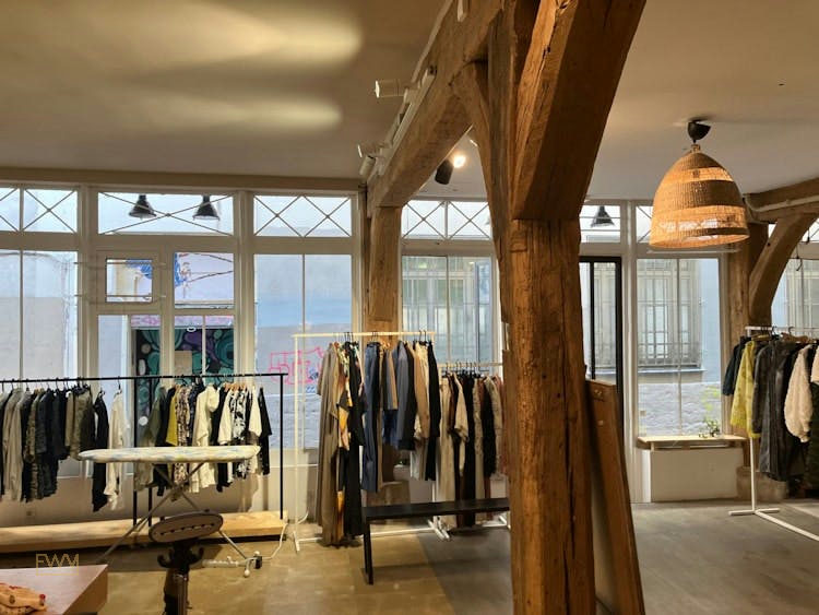 Shared Atelier and Showroom in Paris 12th Arrondissement, 60 sqm, pop up store
