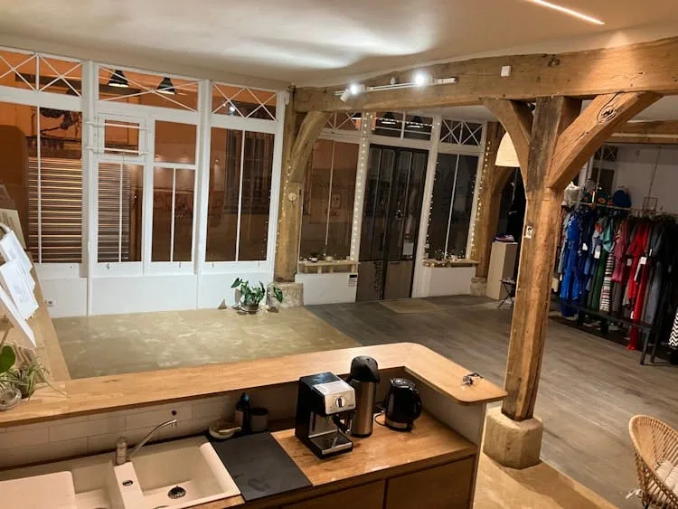Shared Atelier and Showroom in Paris 12th Arrondissement — 4