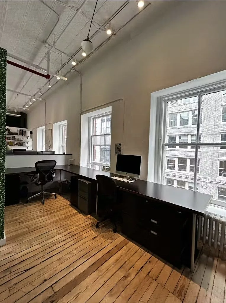 Shared Office Space in Manhattan's Flatiron District — 4
