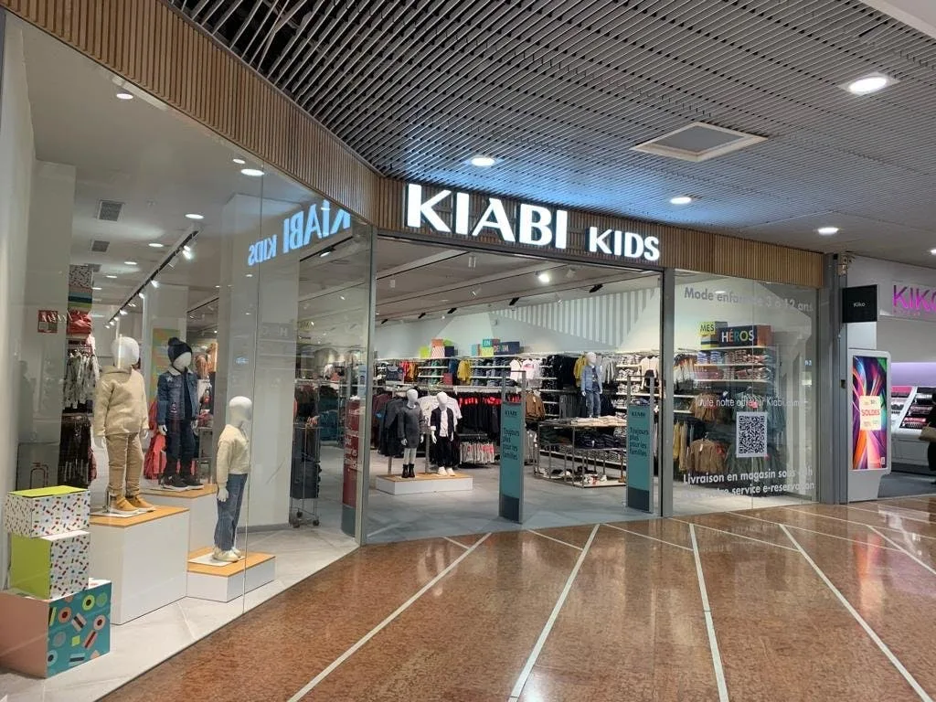 Shopping Mall Boutique in Bordeaux