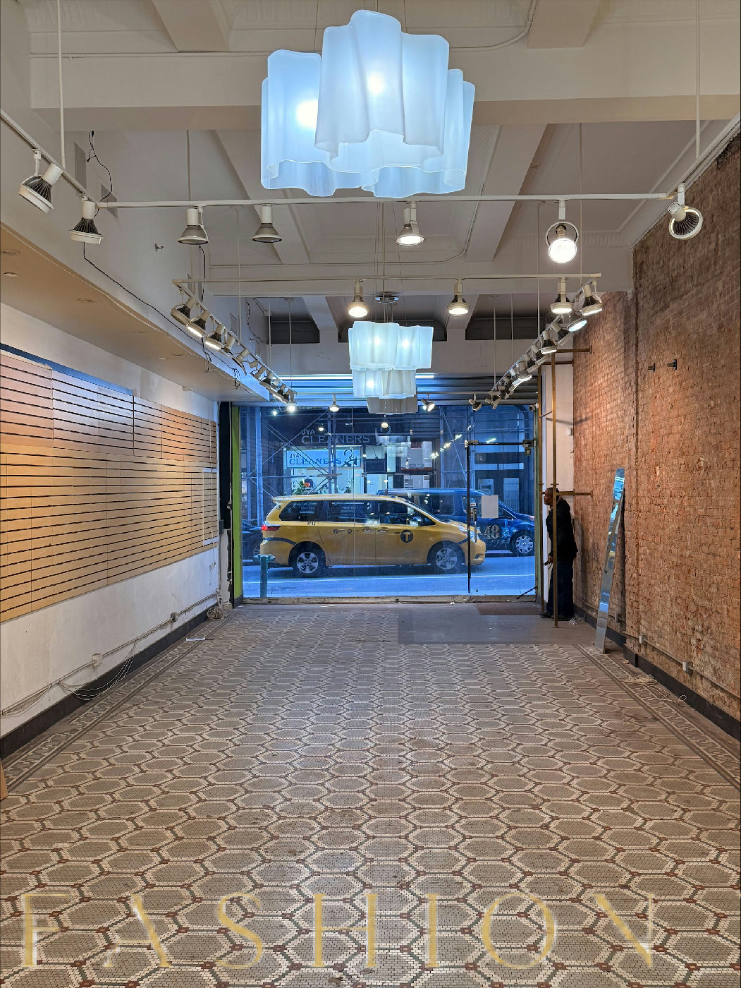 Short-Term Retail Space Available for Diverse Uses, 168 sqm, pop up store in New York
