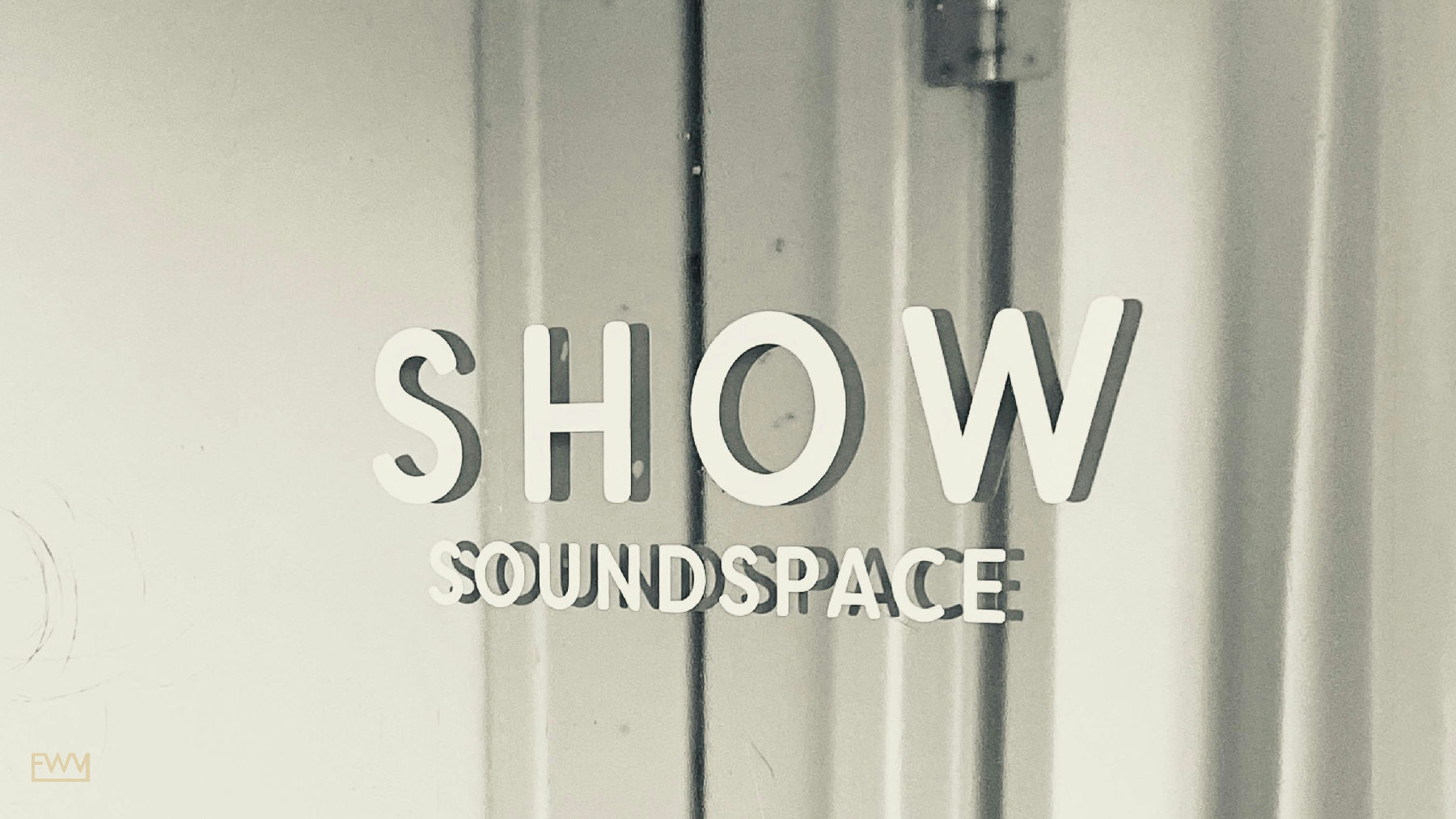 SHOW Sound Studio and Lounge in Los Angeles, 112 sqm, pop up store