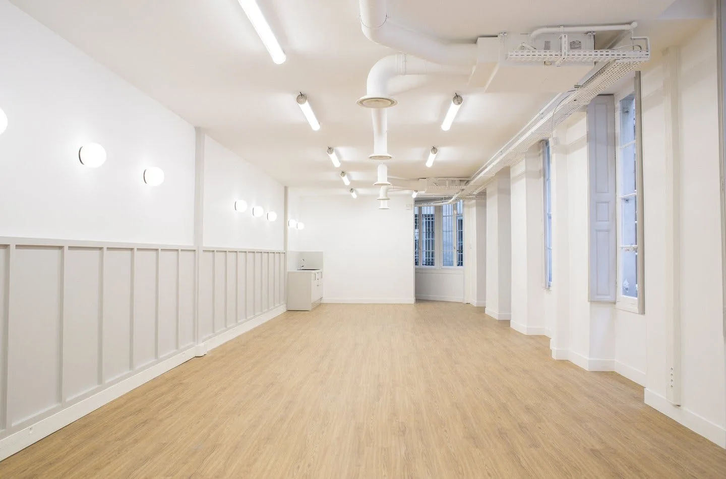 Showroom and Event Space on Rue Saint-Martin, Paris