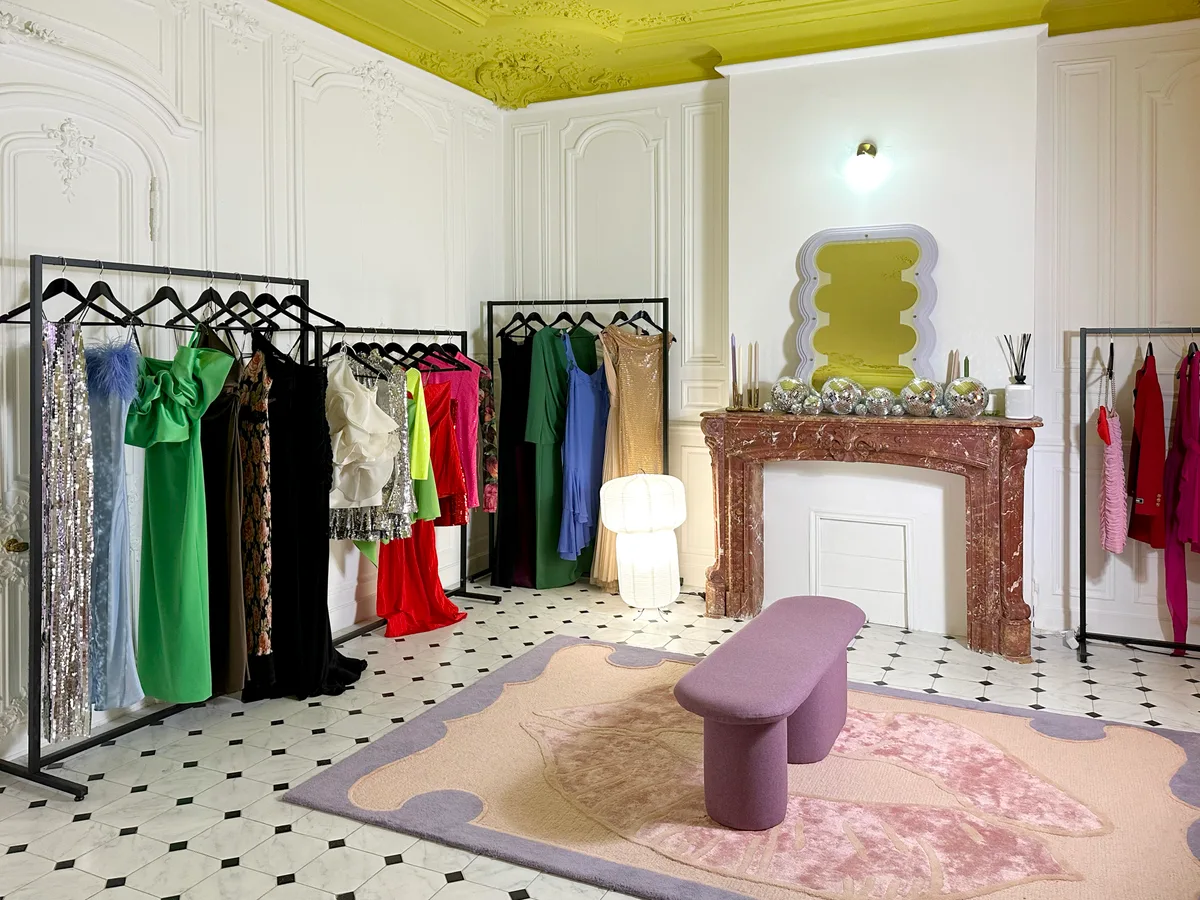 Showroom in Haussmannian Apartment for Events, 120 sqm, showroom presentation, pop-up rental in Marseille, additional interi…