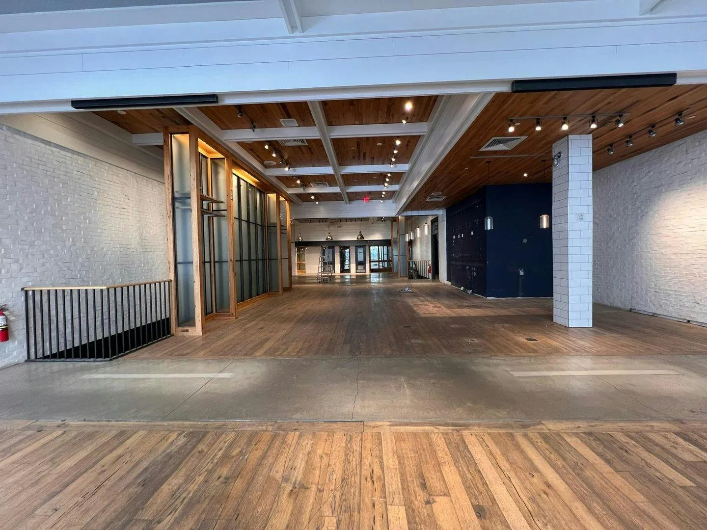 Sizeable 2nd Floor Retail or Event Space in New York — 2