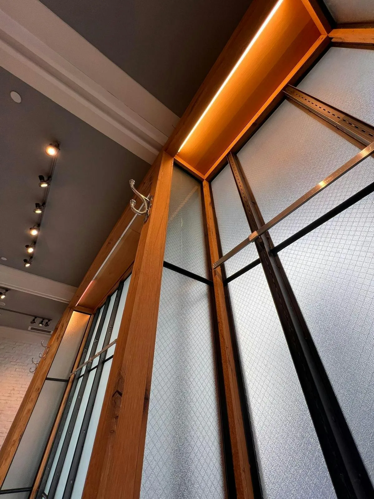 Sizeable 2nd Floor Retail or Event Space in New York — 3