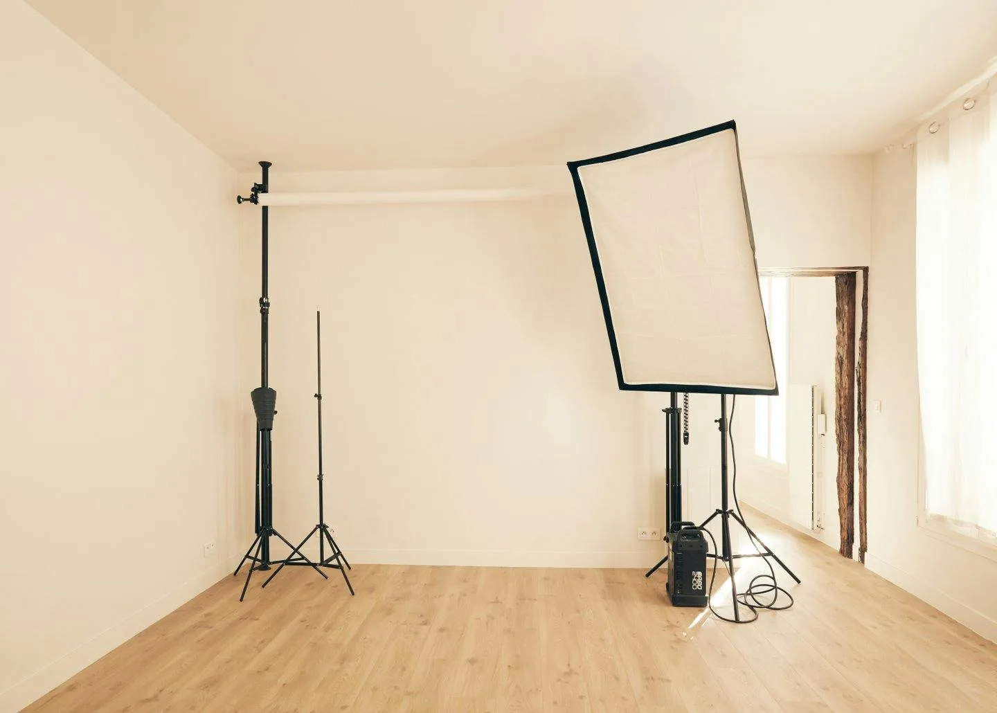 Sleek Photo Studio and Event Space in Paris — 2