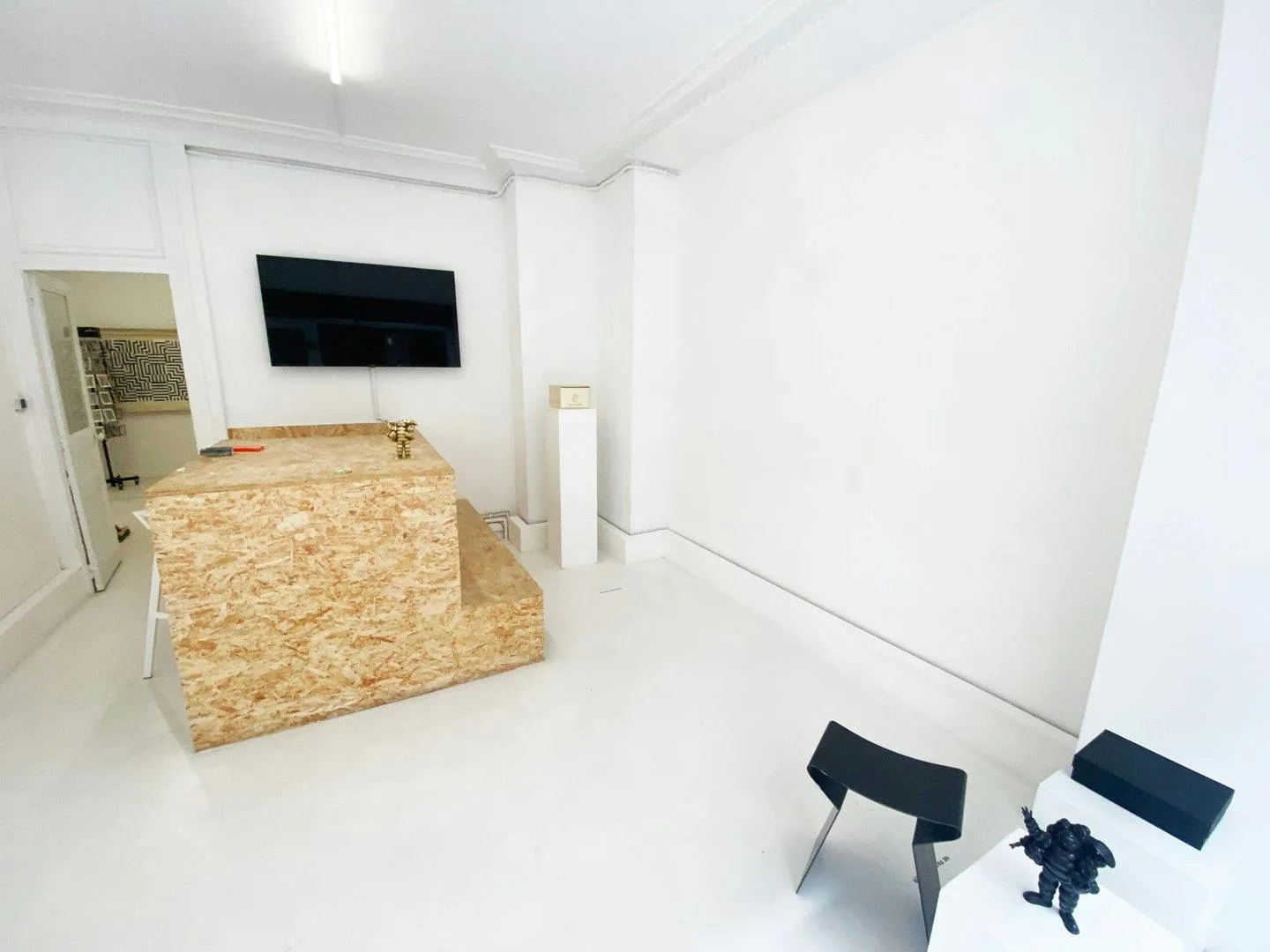 Sophisticated 60 sqm Boutique in Paris 9th Arrondissement