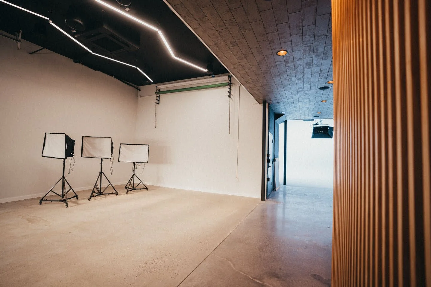 Soundstage and Photography Studio in Hackensack — 5