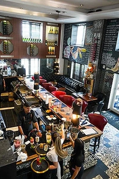 South Beach Tavern Space on Collins Avenue, Miami Beach — 5