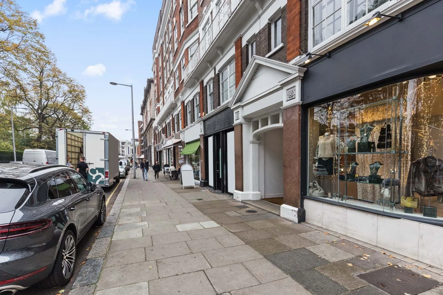 South Kensington Pop-Up Shop on Fulham Road — 2