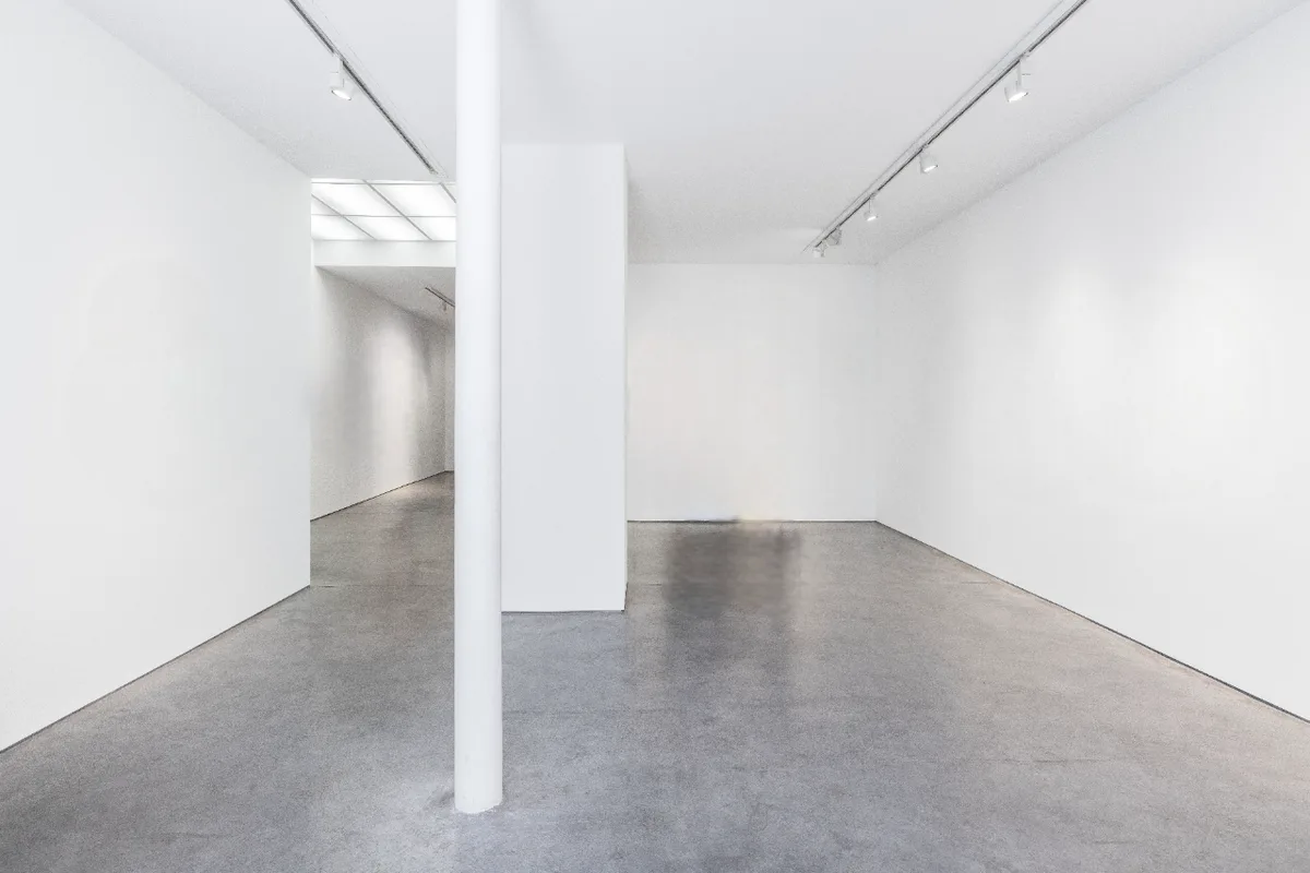 Spacieux espace galerie à louer dans le Marais, 150 sqm, showroom presentation, pop-up rental in Paris, interior view
