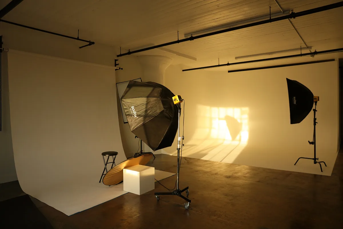 Spacious 1,200 Sq Ft Production Studio with Cyclorama, 112 sqm, photo shoot, pop-up rental in Los Angeles, interior view