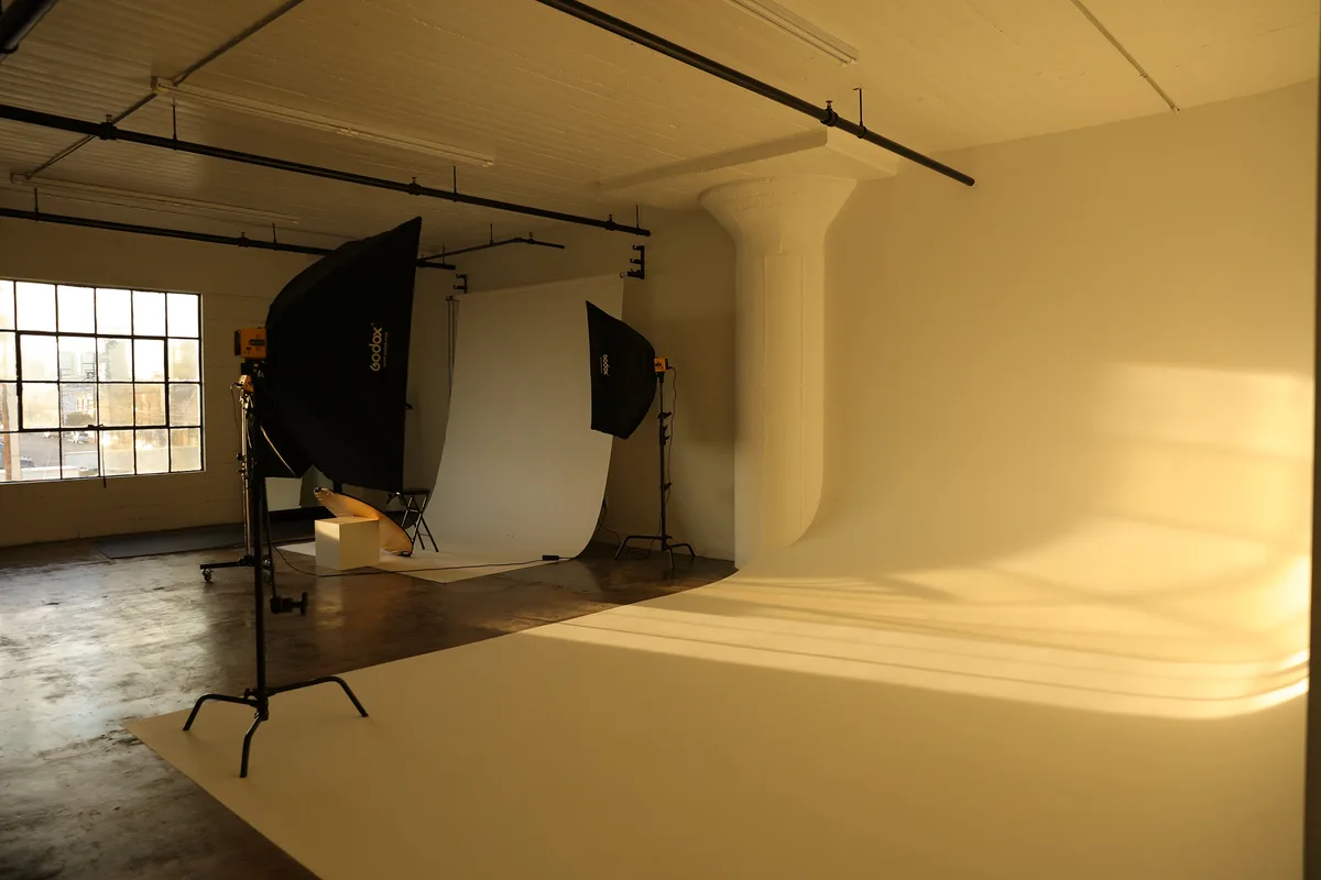 Spacious 1,200 Sq Ft Production Studio with Cyclorama, 112 sqm, photo shoot, pop-up rental in Los Angeles, third interior vi…