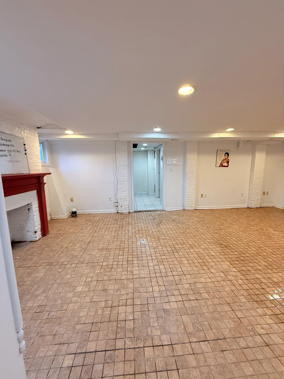 Spacious 1,400 Sq Ft Basement Office Space with Full Bathroom, 130 sqm, conference, pop-up rental in Plainfield, additional…