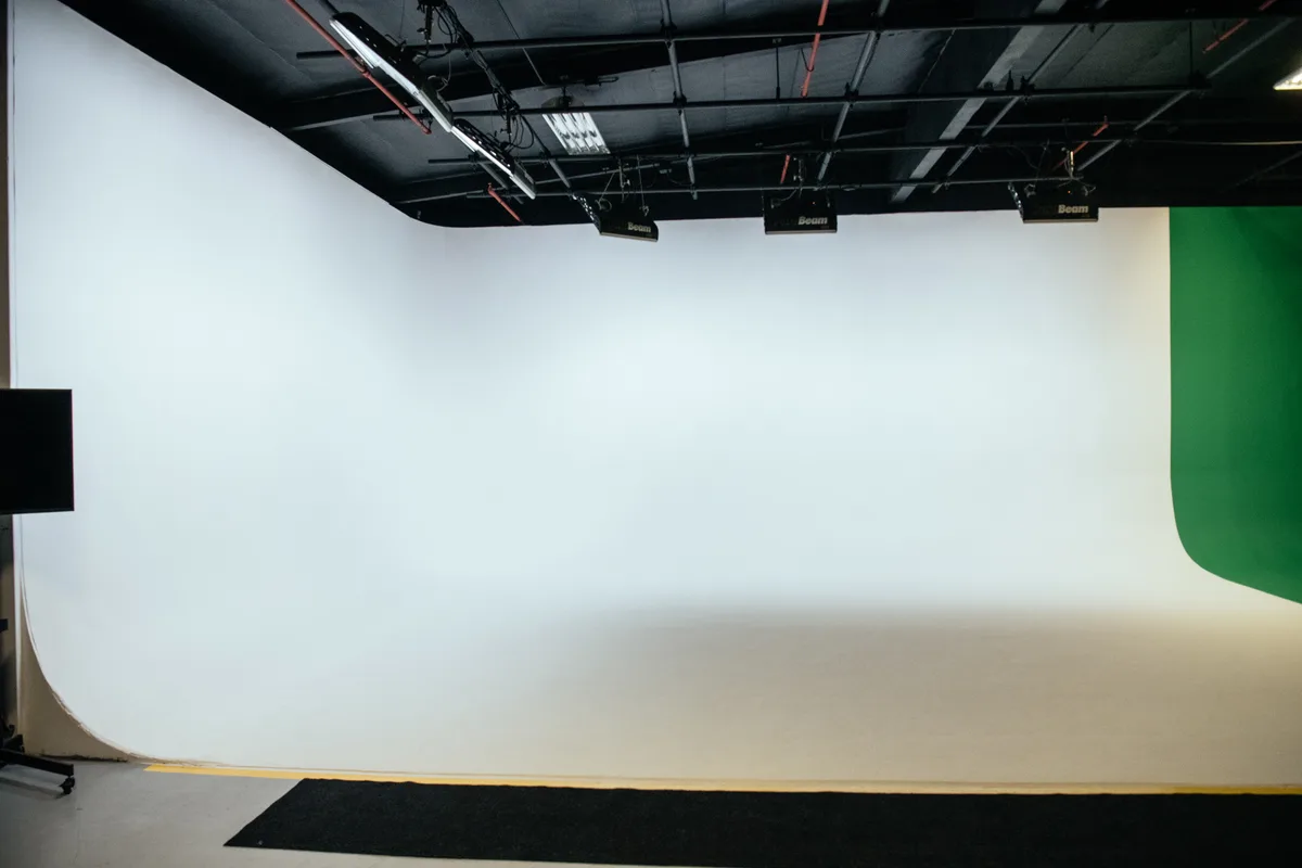 Spacious 3600 Sq Ft Studio in Media District, 335 sqm, photo shoot, pop-up rental in Los Angeles, interior view