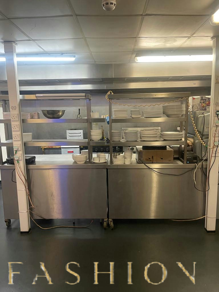 Spacious 40-Square-Meter Kitchen for Culinary Use, 4 sqm, private event, pop-up rental in Greater London