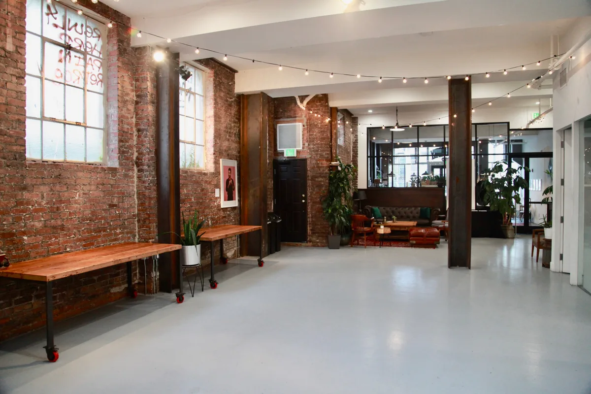 Spacious 6,000 Sq. Ft. Cafe and Gallery for Events, 557 sqm, product launch, pop-up rental in San Francisco