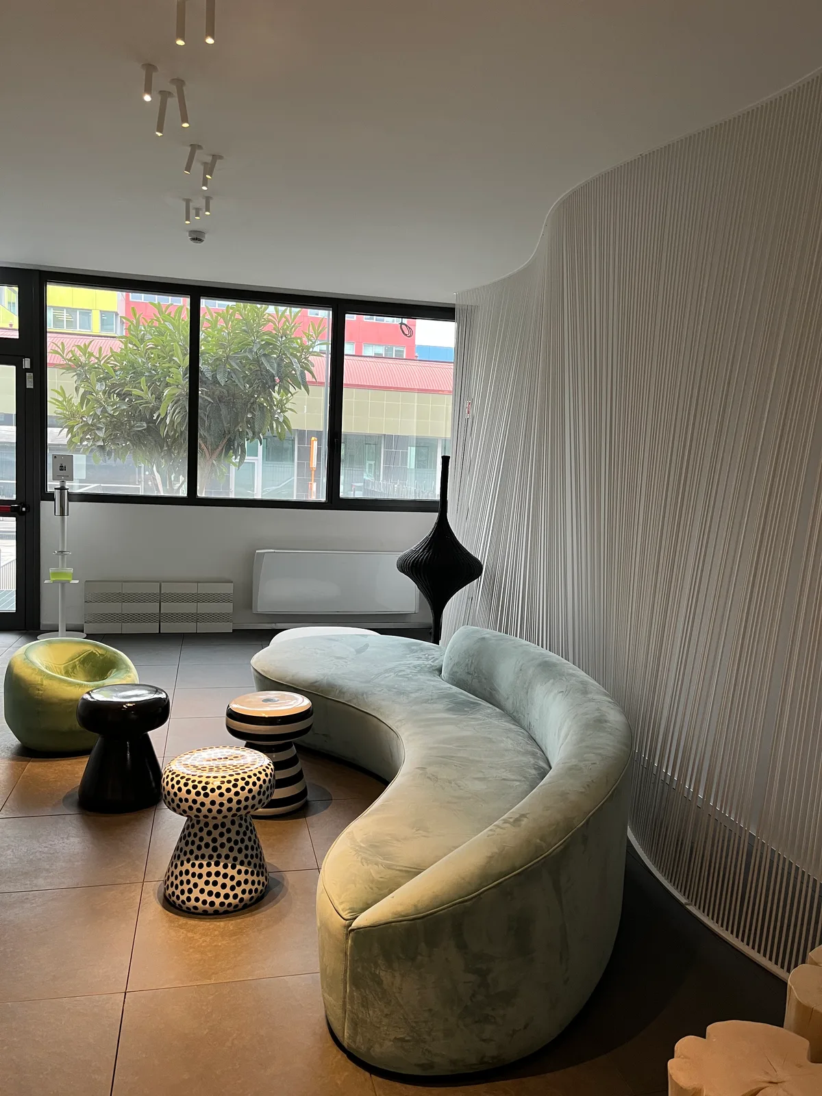 Spacious 70 m² Classroom for Rent, workshop, pop-up rental in Milano, interior view