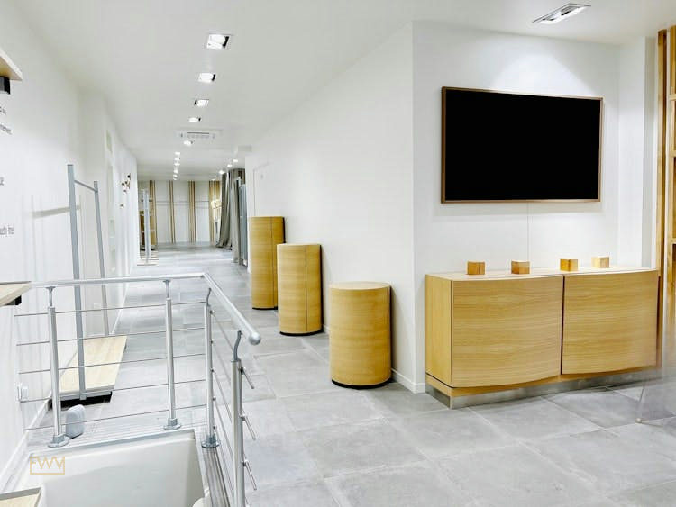 Spacious 90 sqm Showroom on Rue des Gravilliers, Paris, pop up store