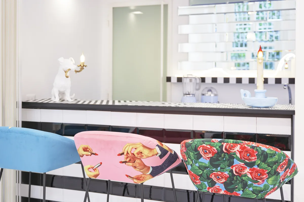Spacious and Modern Showroom in Moscova, 170 sqm, showroom presentation, pop-up rental in Milano, interior view