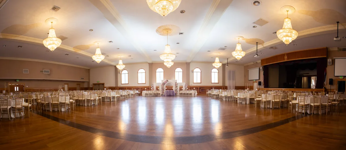 Spacious Banquet Hall for Events with Stage, 650 sqm, corporate event, pop-up rental in San Gabriel