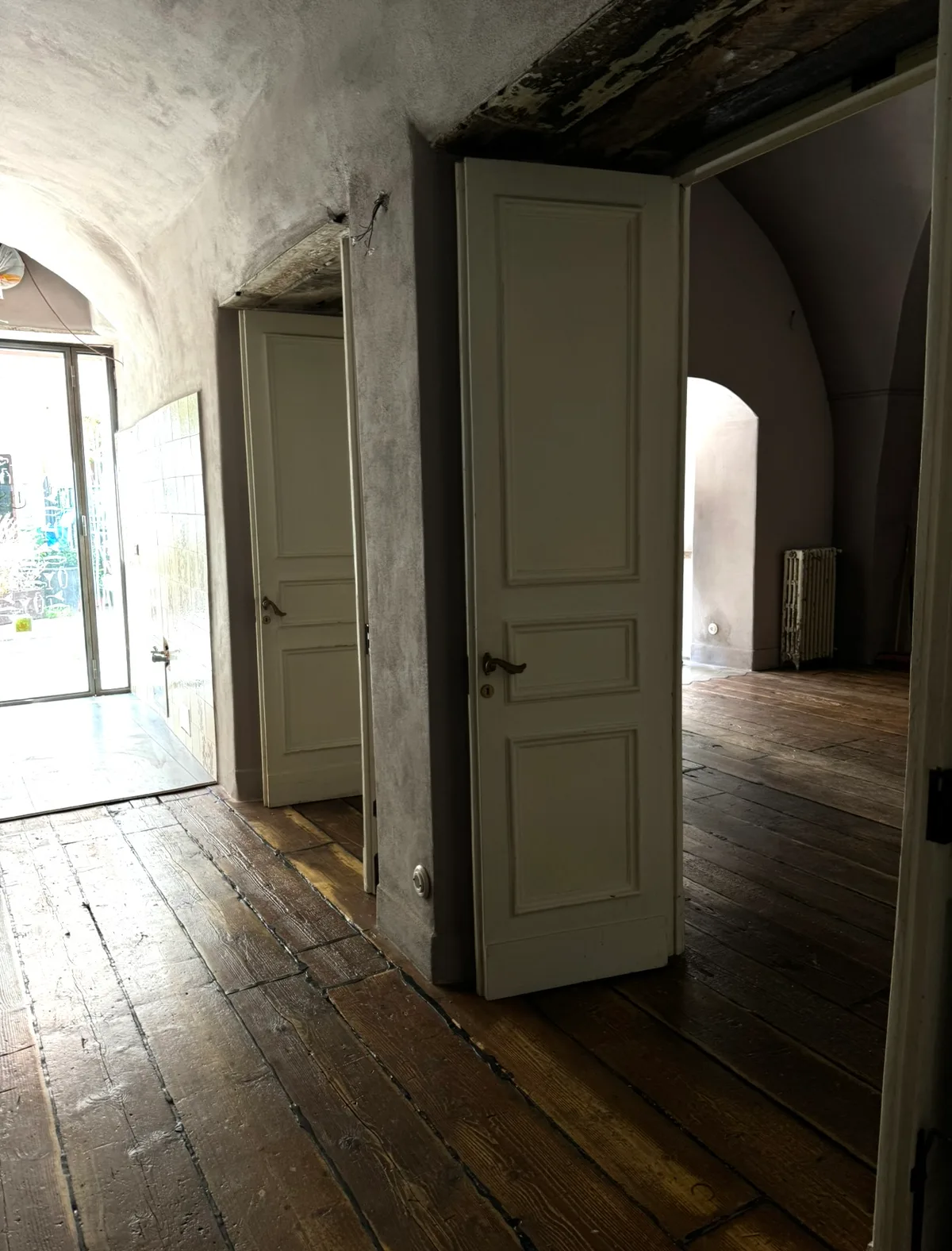 Spacious Commercial Space in Historical Center, 80 sqm, pop up store in Gaeta, second interior view