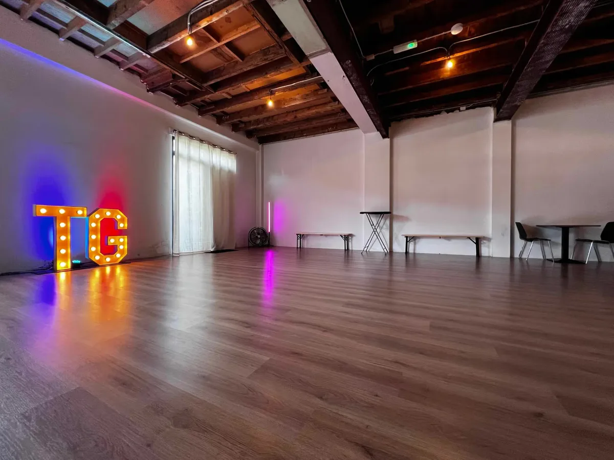 Spacious Event Venue for Rent in Amsterdam, 400 sqm, retail activation, pop-up rental, interior view