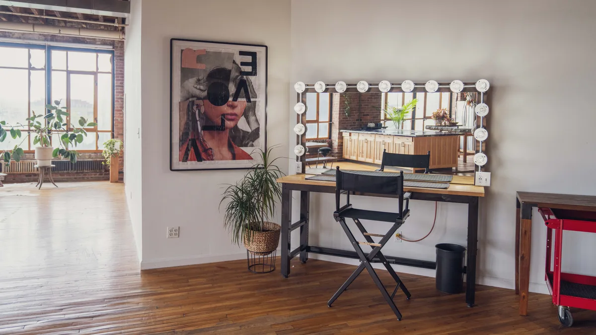 Spacious Industrial Loft Photo Studio with Full Kitchen, 158 sqm, photo shoot, pop-up rental in Brooklyn, second interior vi…