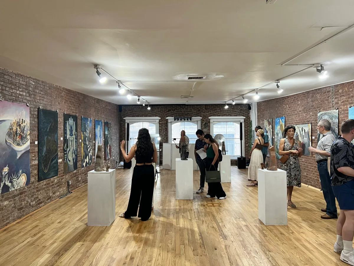 Spacious New York Style Loft Event Space in Soho, 279 sqm, pop up store, second interior view