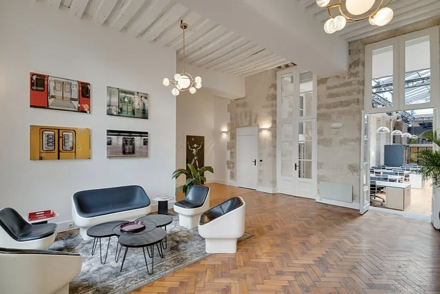 Spacious Office Space on Rue Charlot, Paris — 2