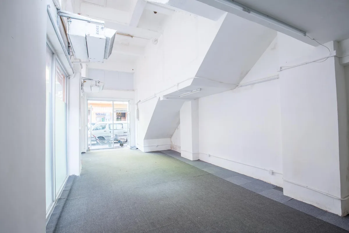 Spacious Pop-Up Store with Excellent Display Features, 60 sqm, pop up store in Hong Kong, second interior view