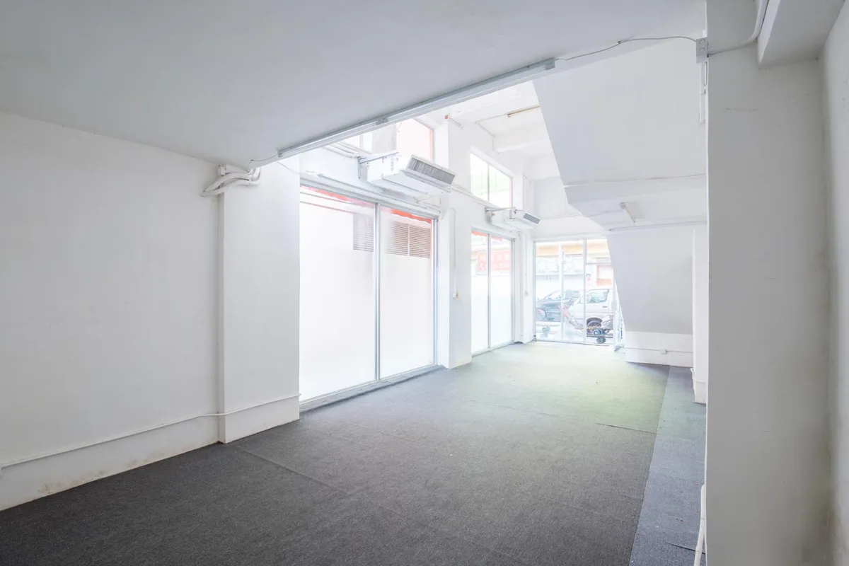 Spacious Pop-Up Store with Excellent Display Features, 60 sqm, pop up store in Hong Kong, third interior view