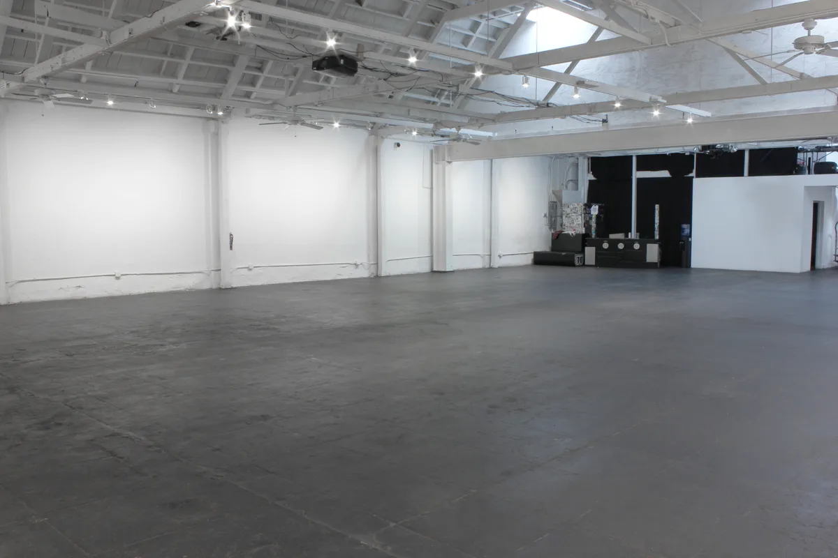 Spacious Production Space with High Ceilings, 650 sqm, photo shoot, pop-up rental in Los Angeles, additional interior view