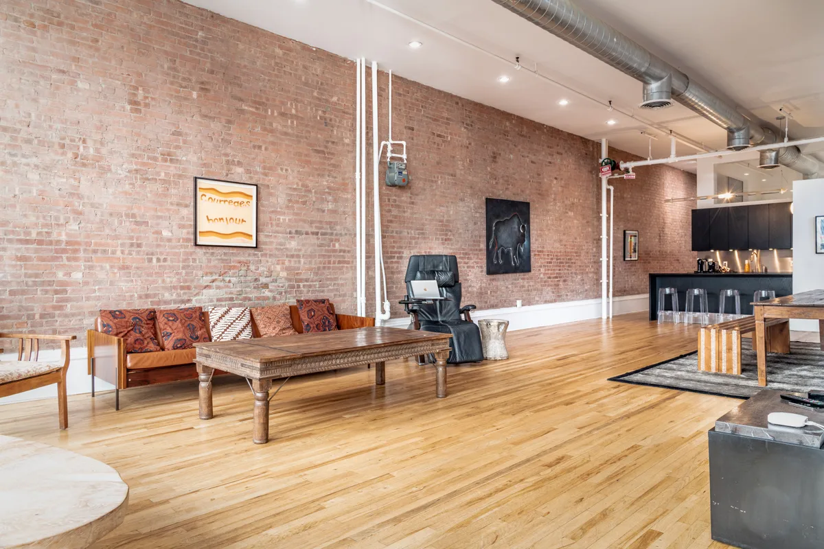 Spacious SoHo Loft with Unique Features for Events, 186 sqm, photo shoot, pop-up rental in New York