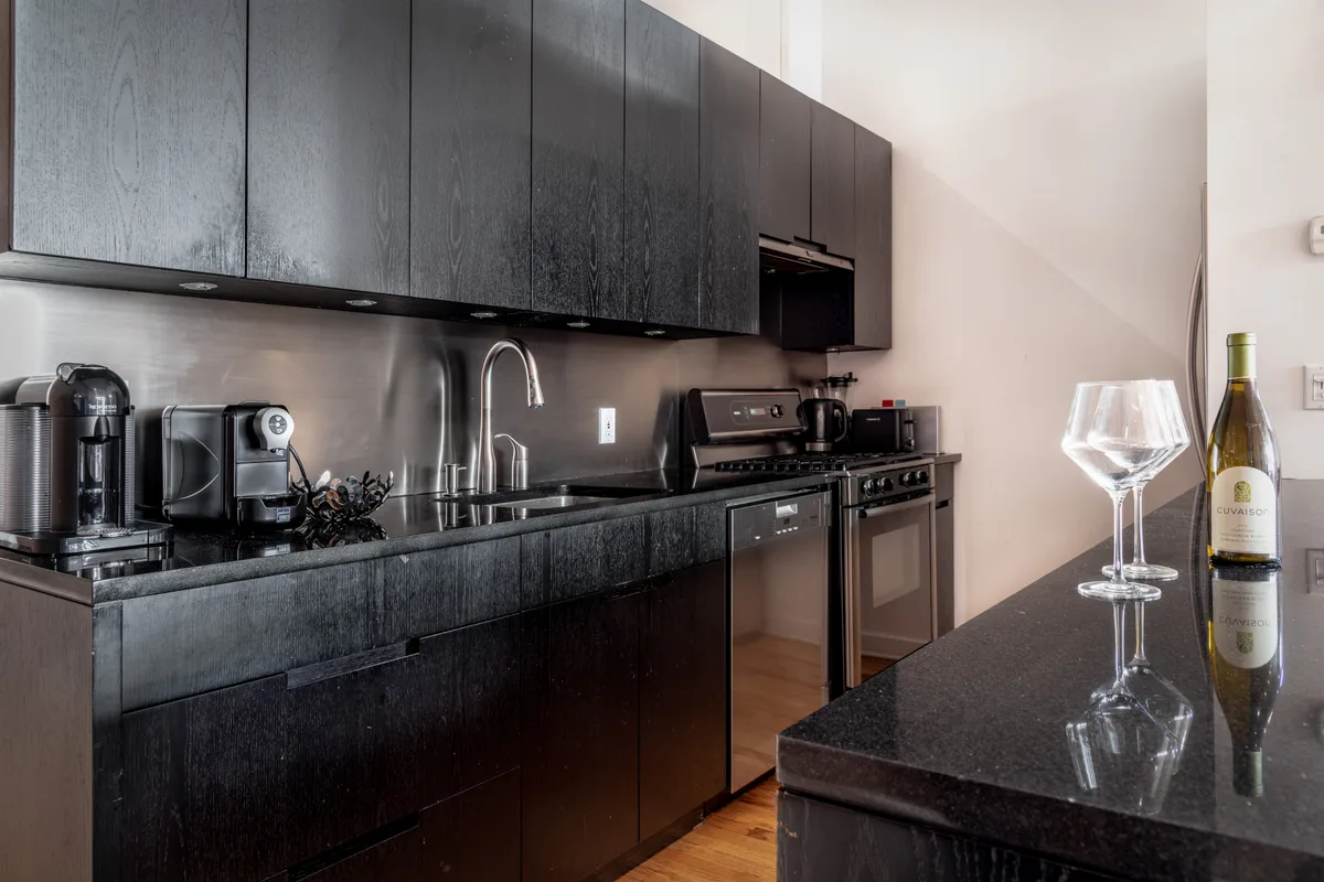Spacious SoHo Loft with Unique Features for Events, 186 sqm, photo shoot, pop-up rental in New York, additional interior view