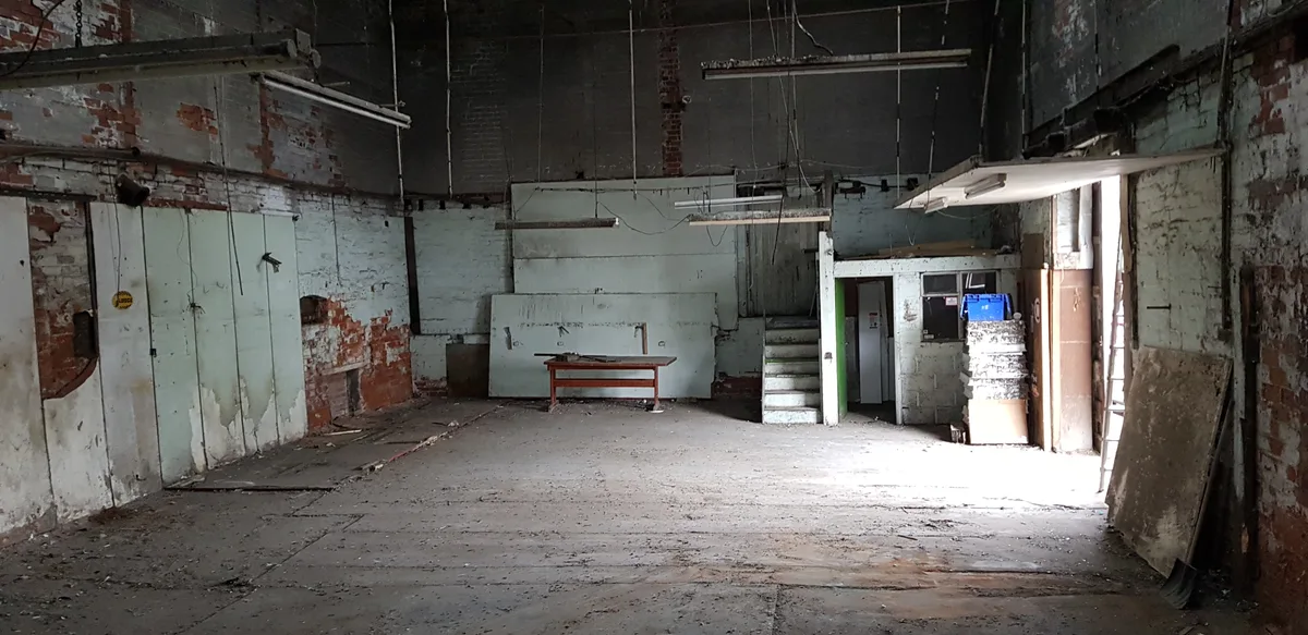 Spacious Storage Unit Available for Rent, 465 sqm, warehouse, pop-up rental in West Yorkshire, third interior view