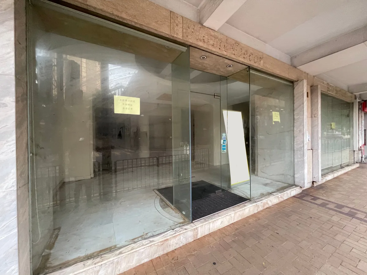 Spacious Street Shop Available in Prime Residential Area, 112 sqm, retail activation, pop-up rental in Hong Kong, interior v…