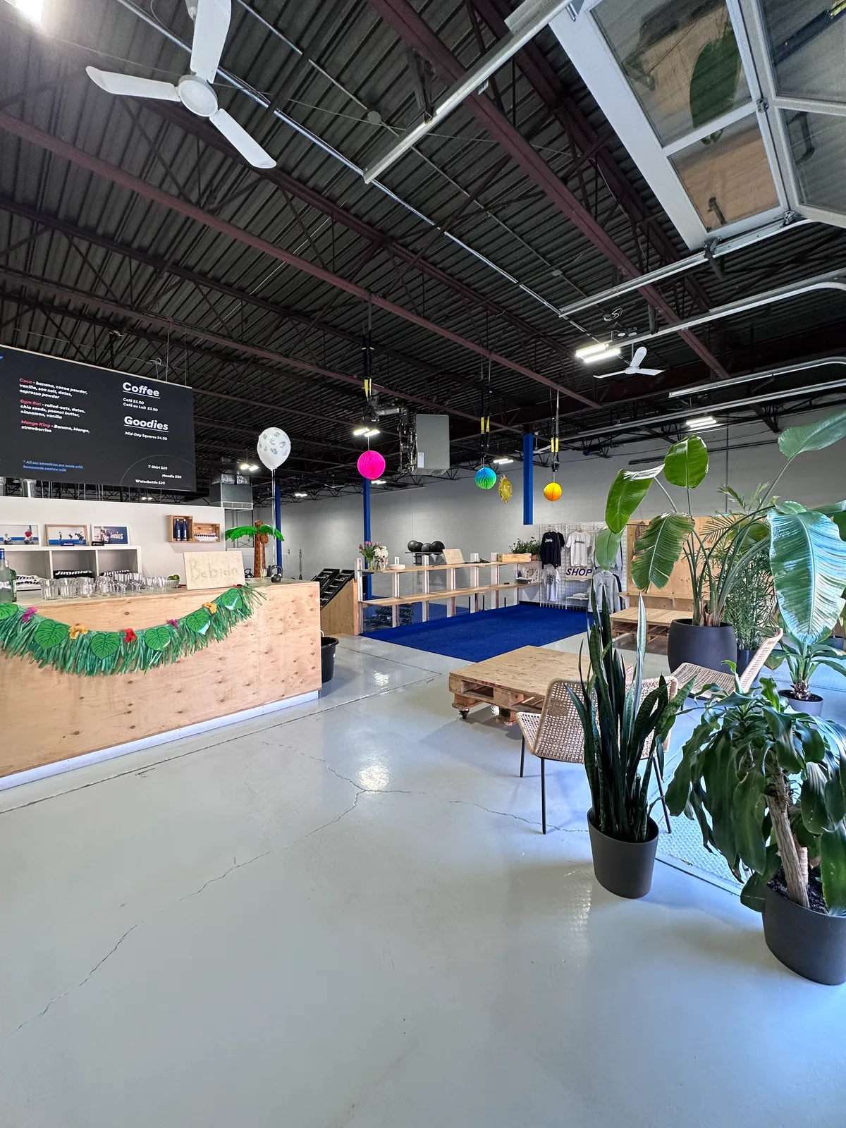 Spacious Training Centre with Lounge and Gym Areas, 520 sqm, private event, pop-up rental in Mont-Royal, second interior view
