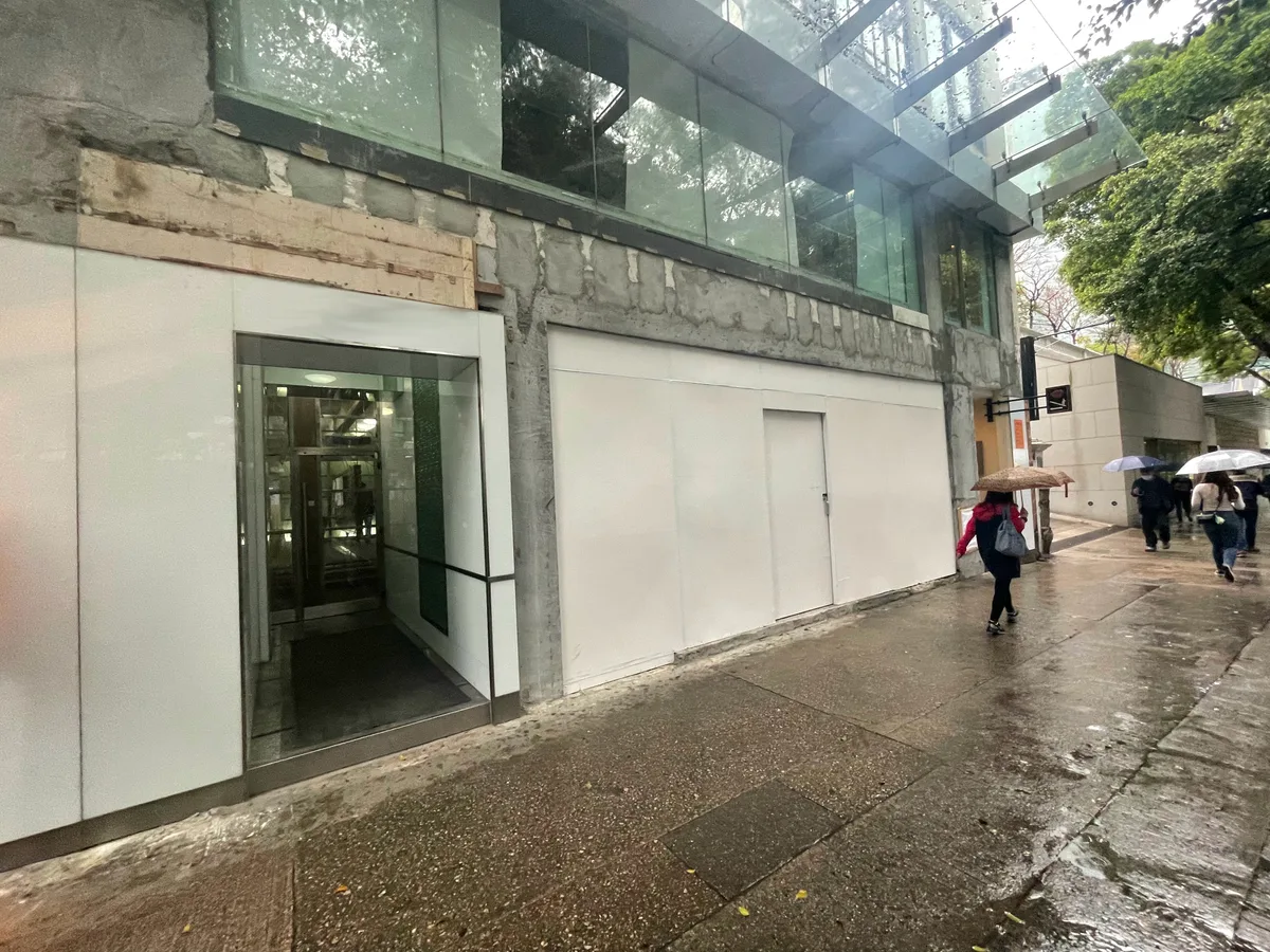 Spacious Two-Storey Retail Space in Tsim Sha Tsui, 836 sqm, retail activation, pop-up rental in Hong Kong, interior view