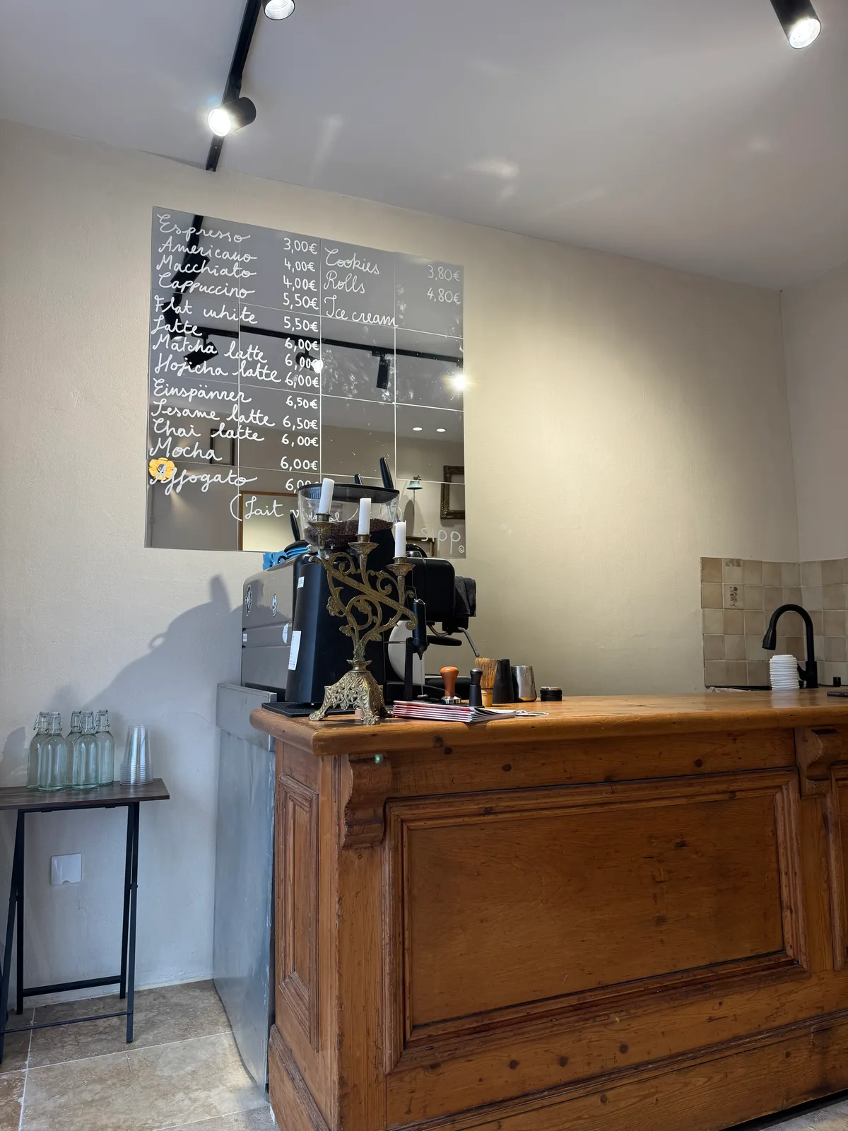 Specialty Coffee Shop in Prime Location, 15 sqm, pop up store in Paris, additional interior view
