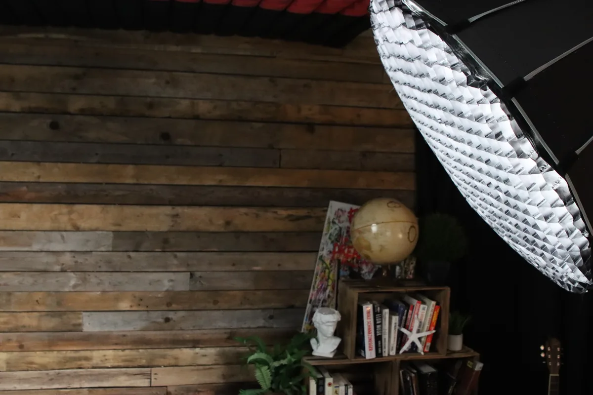 State-of-the-Art Podcast Studio for Audiovisual Projects, 37 sqm, pop-up rental in Saint-Colomban, interior view