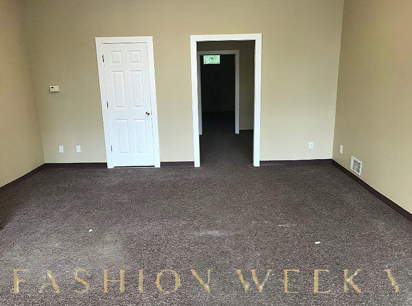 Storefront and Office Space Available in Rochester, NY, 65 sqm, retail activation, pop-up rental, interior view
