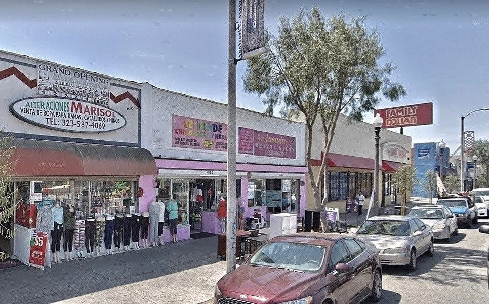 Storefront and Pop-Up Space on Florence Avenue, Los Angeles — 2