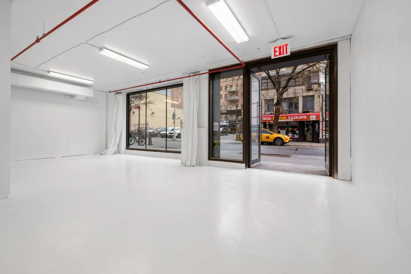 Storefront Whitebox Event Venue and Studio in New York — 2
