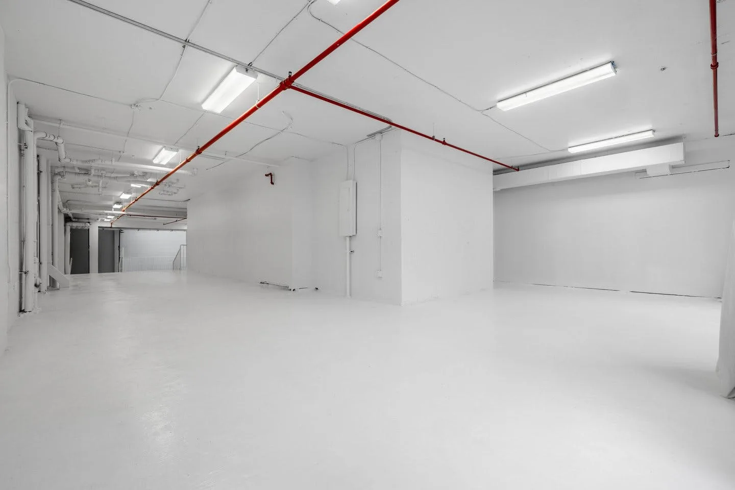 Storefront Whitebox Event Venue and Studio in New York — 4