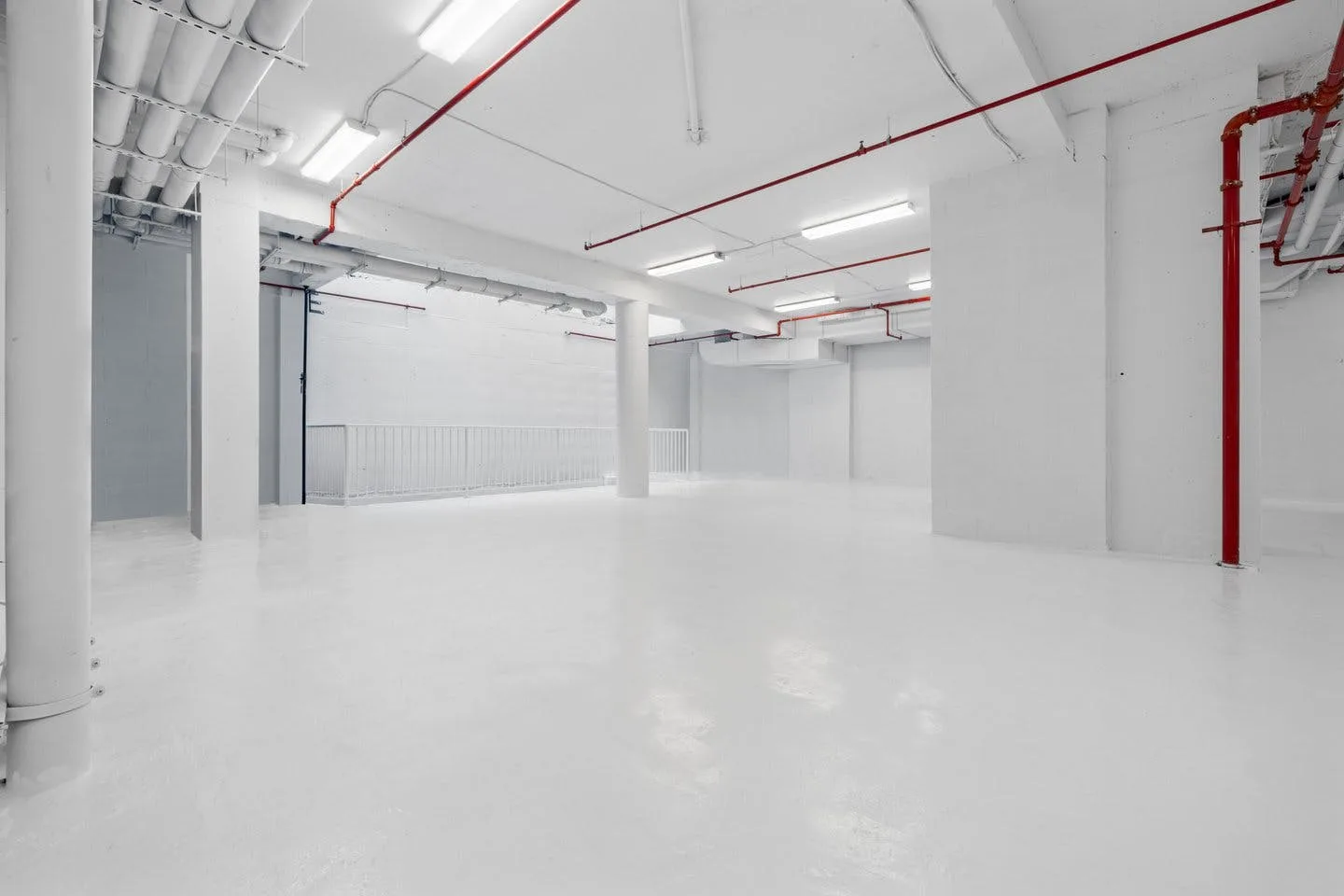 Storefront Whitebox Event Venue and Studio in New York — 5