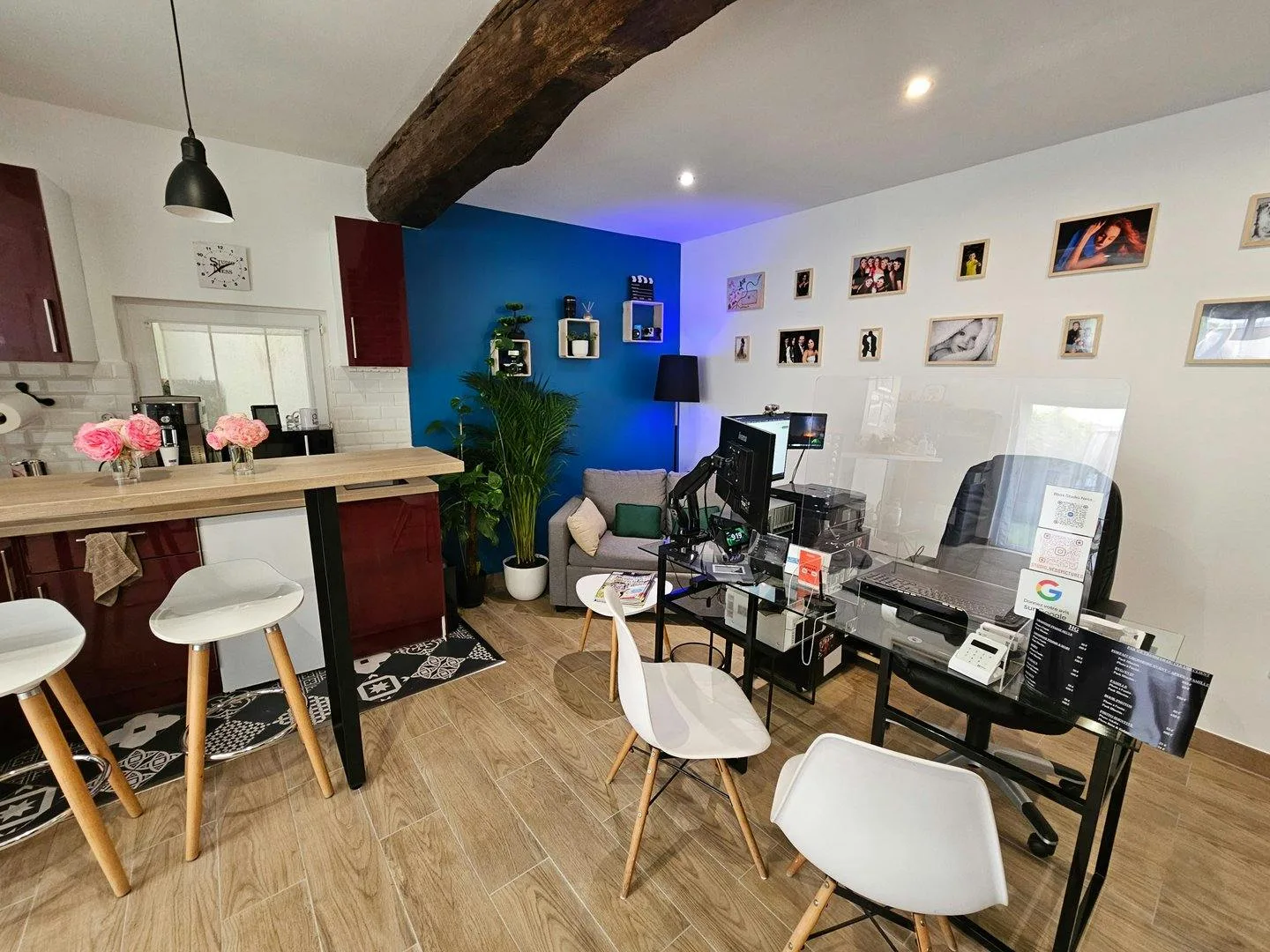 Studio and Photo Gallery with Terrace in Romainville — 3